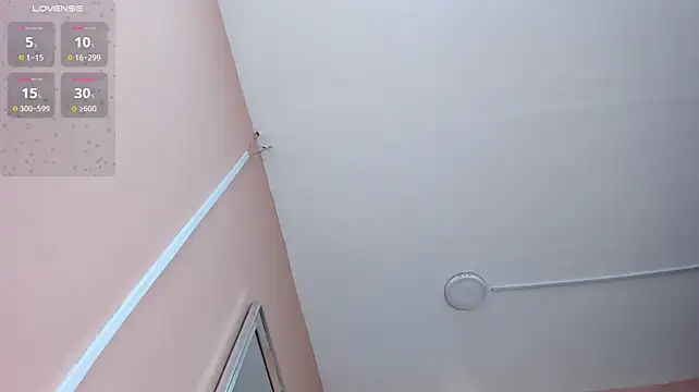 Kat_44 live cam on StripChat