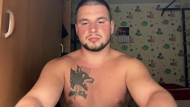 chiraq1945 live cam on StripChat