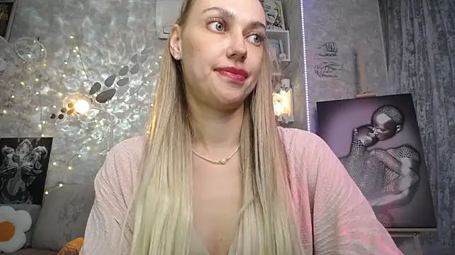 NickyAdamidi live cam on StripChat