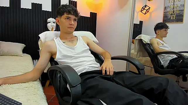 trevor_mob live cam on StripChat