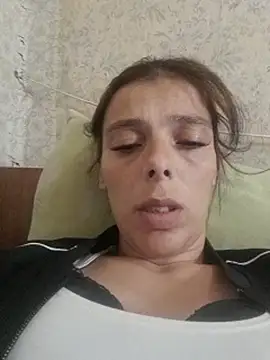AnnaKissXX live cam on StripChat
