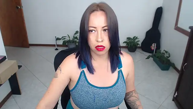 charlottezoe15 live cam on StripChat