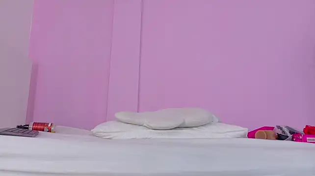 SeleneGibson__ webcam