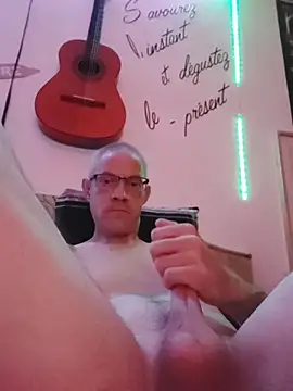 cjrrvjmooorewSghEtyGjky live cam preview