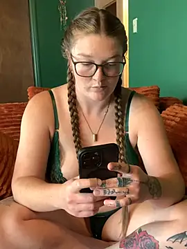PussiesnCream_ live cam preview