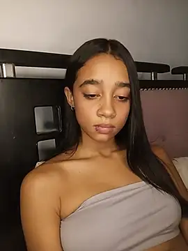 Zoe_Sweett18 live cam