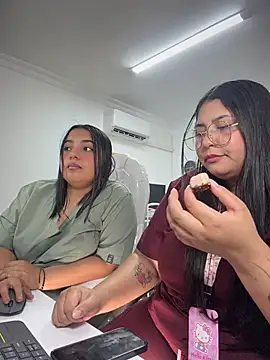 Mia_roussee_ live cam preview