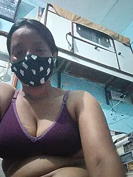 hot_priyaaa live cam on StripChat