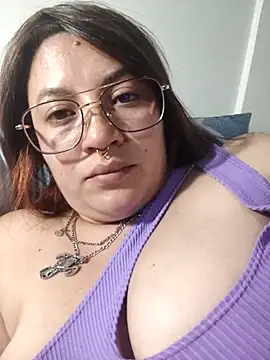 samm_curvy webcam