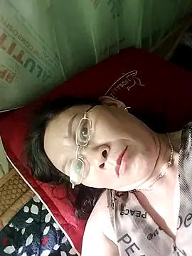 Alisa_x9x webcam