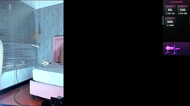naomidibello webcam