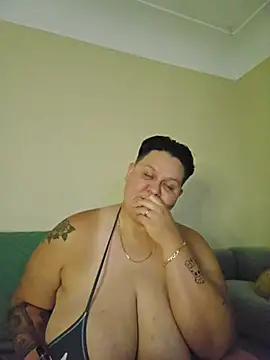 DevilDahm live cam on StripChat
