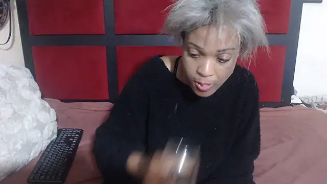 MaximTease24