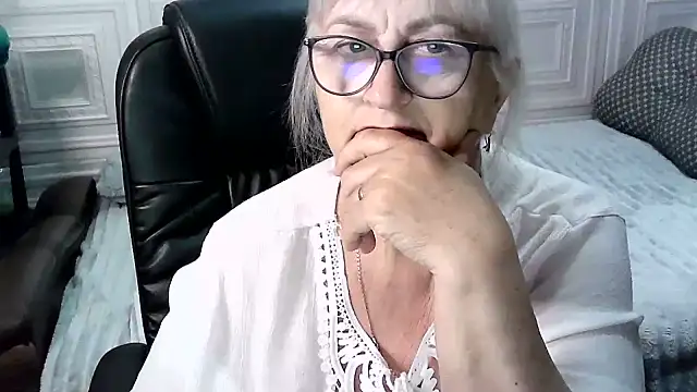 LolkaAlyss webcam