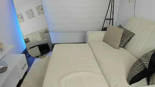 Ori_valentina webcam