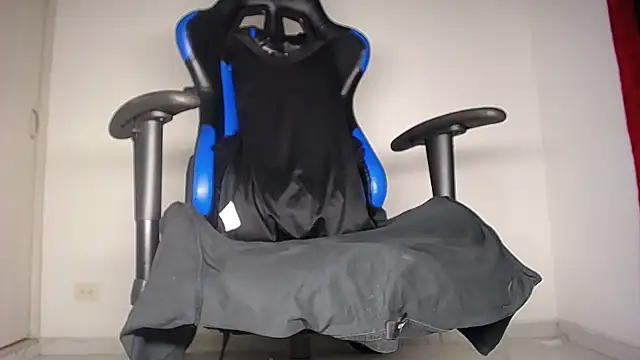 MAXJONES_2 live sex cam