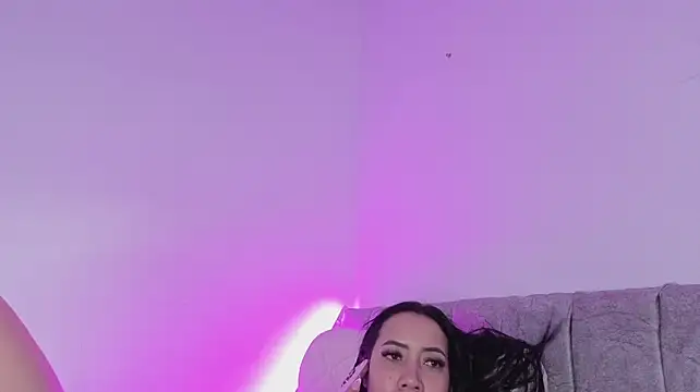 Sweet_hot_mia live cam preview