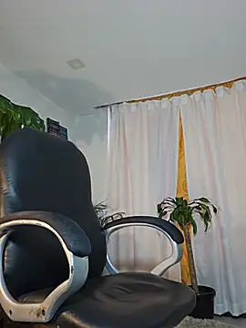 TOMBOYSEXX live cam preview