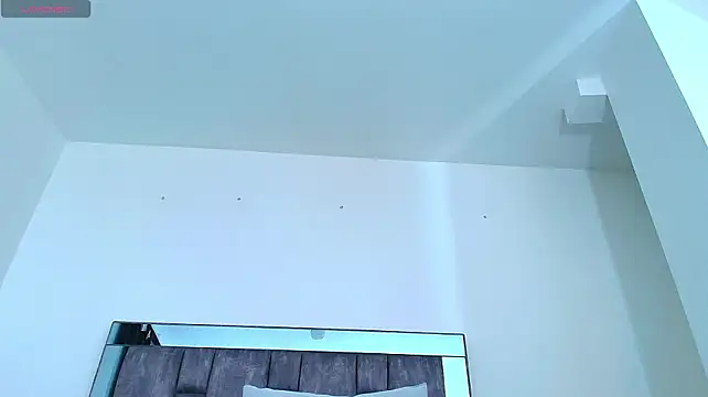 alyssia_ocean live cam preview