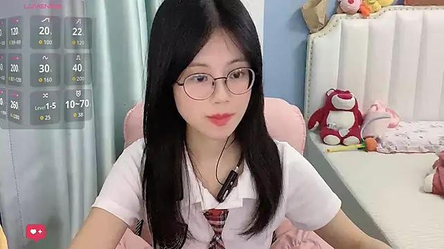Luna-666 live cam preview