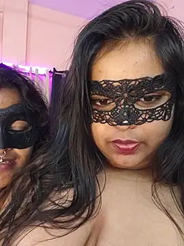 Naughty_Kayra webcam