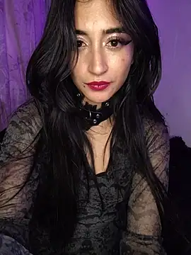 Tahara_Romanov_ webcam