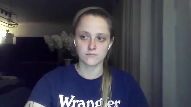 LeaWetGirl live cam preview