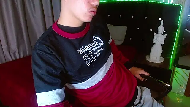 haku_nayro webcam
