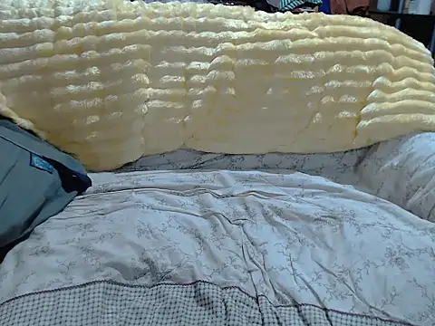 Trish_CurveCock webcam