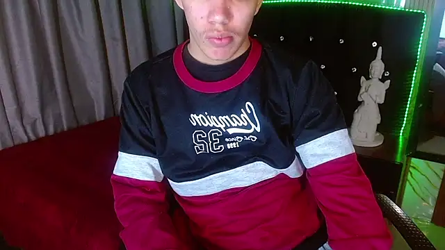 haku_nayro webcam