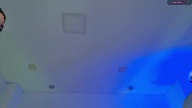 Ariana_Monroe01