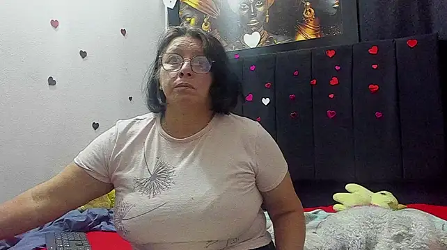 Evaaross_2345 live sex cam