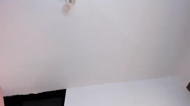 Hunter_Moon live cam on StripChat