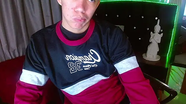 haku_nayro webcam