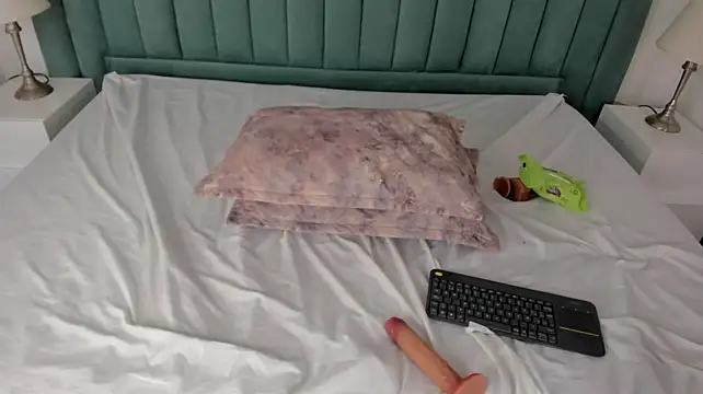 kimjonnes01 webcam