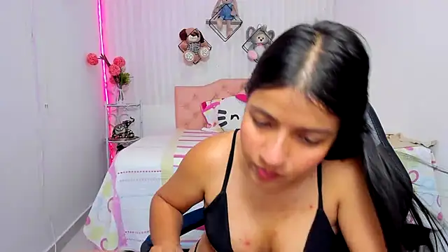 zara_cute webcam