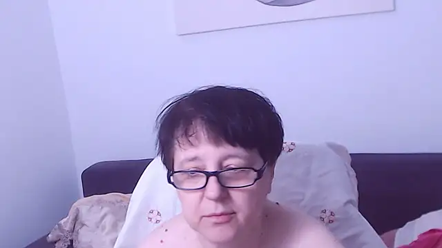 ChristaRose live cam on StripChat