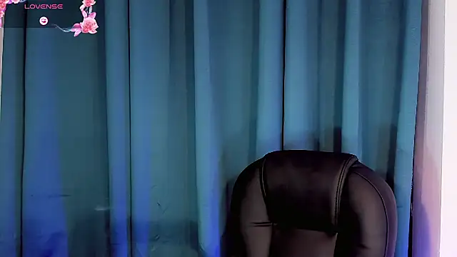 Keira_Fox31