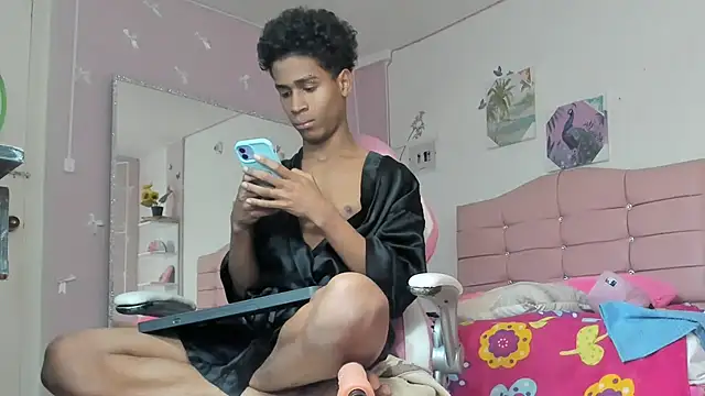 Santy_bigcock_01