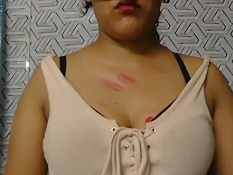 Queen_Avantika live cam preview