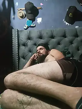 Hairy_mannn2