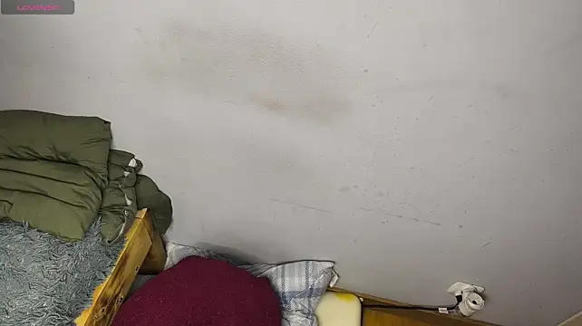 SubWifeNadia webcam