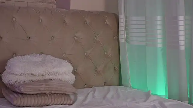Sara_SweetXX webcam