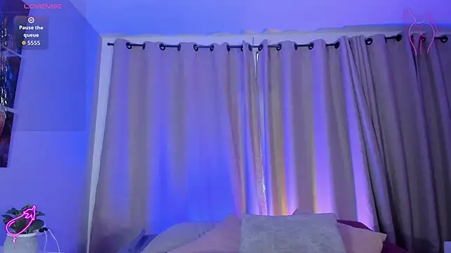 Miia_Anderson_1 live cam on StripChat