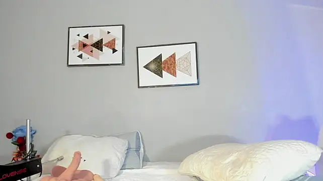 IvannaW_ live cam on StripChat