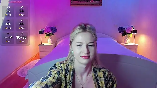 Julie_Blaze webcam