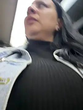 Abril_Luv webcam