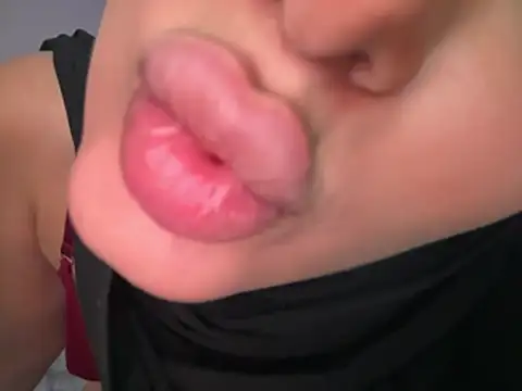 GumusGuray live cam on StripChat