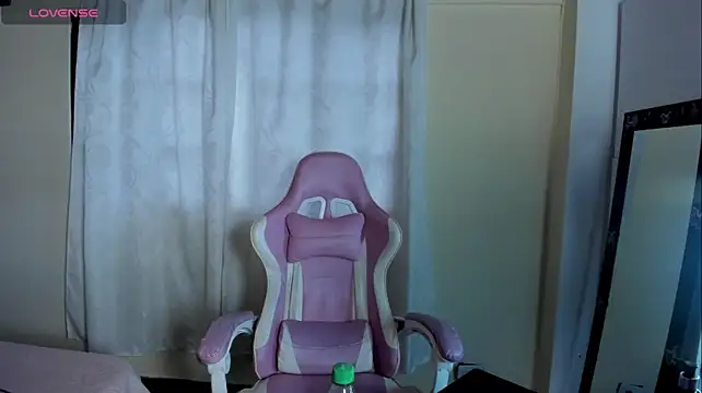 AyameFoxy webcam