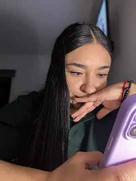 scarlet_miller1 webcam